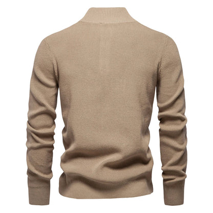 Konrad | Stilvoller Herrenpullover mit Knopfdesign